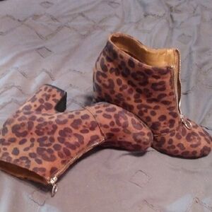 Cato Leopard Print Ankle Booties with Side Zip - Brown/Tan